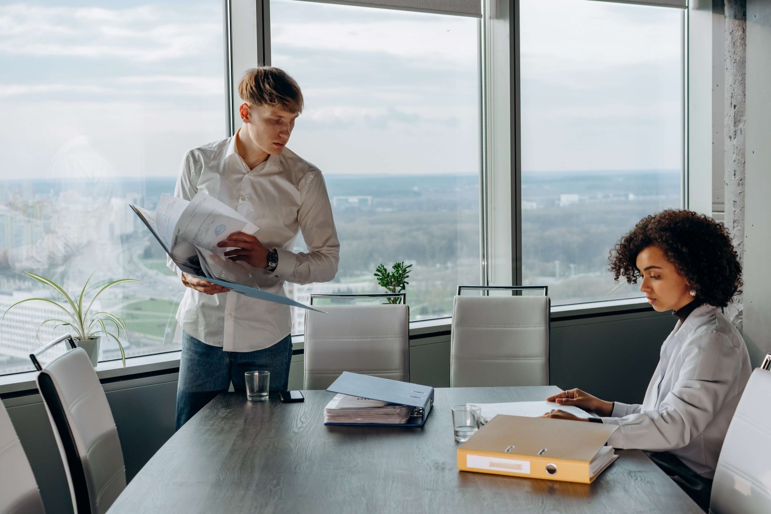 QuickBooks Online vs Kashoo: Making the Right Choice for Your Small Business